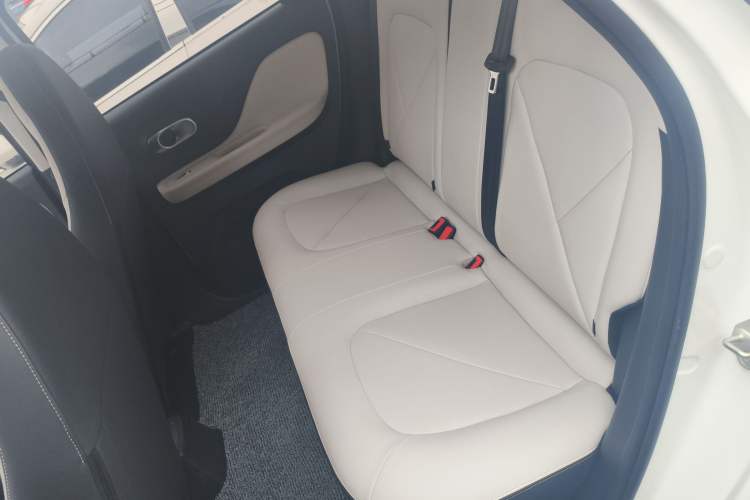 Used Chery QQ Domi 2025 Model 305km Comfort Edition Left Rear Seat