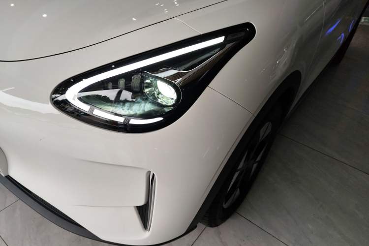 Used Geely Galaxy Geome 2025 UP 410km Exploration Edition Left Front Headlight