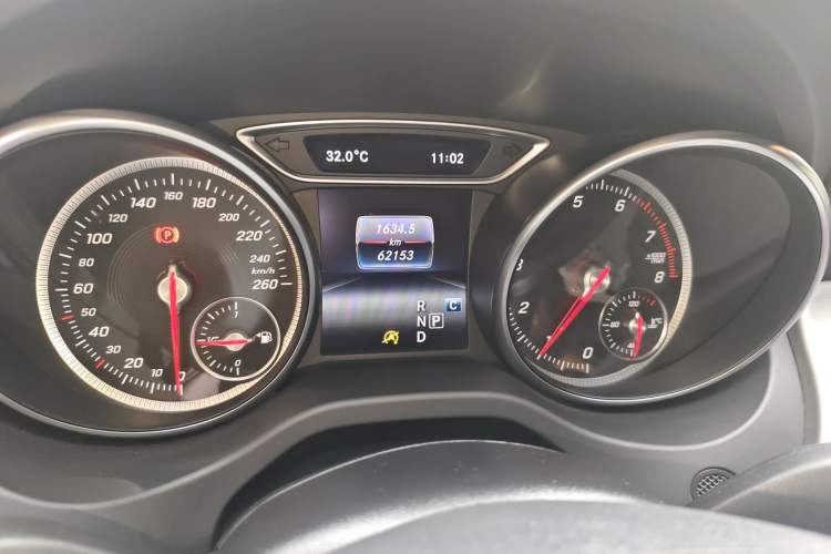 Used Mercedes-Benz CLA 2017 CLA 220 4MATIC Odometer Close Up