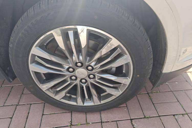 Used Cadillac XT5 2016 28T Four-Wheel-Drive Leading Model
