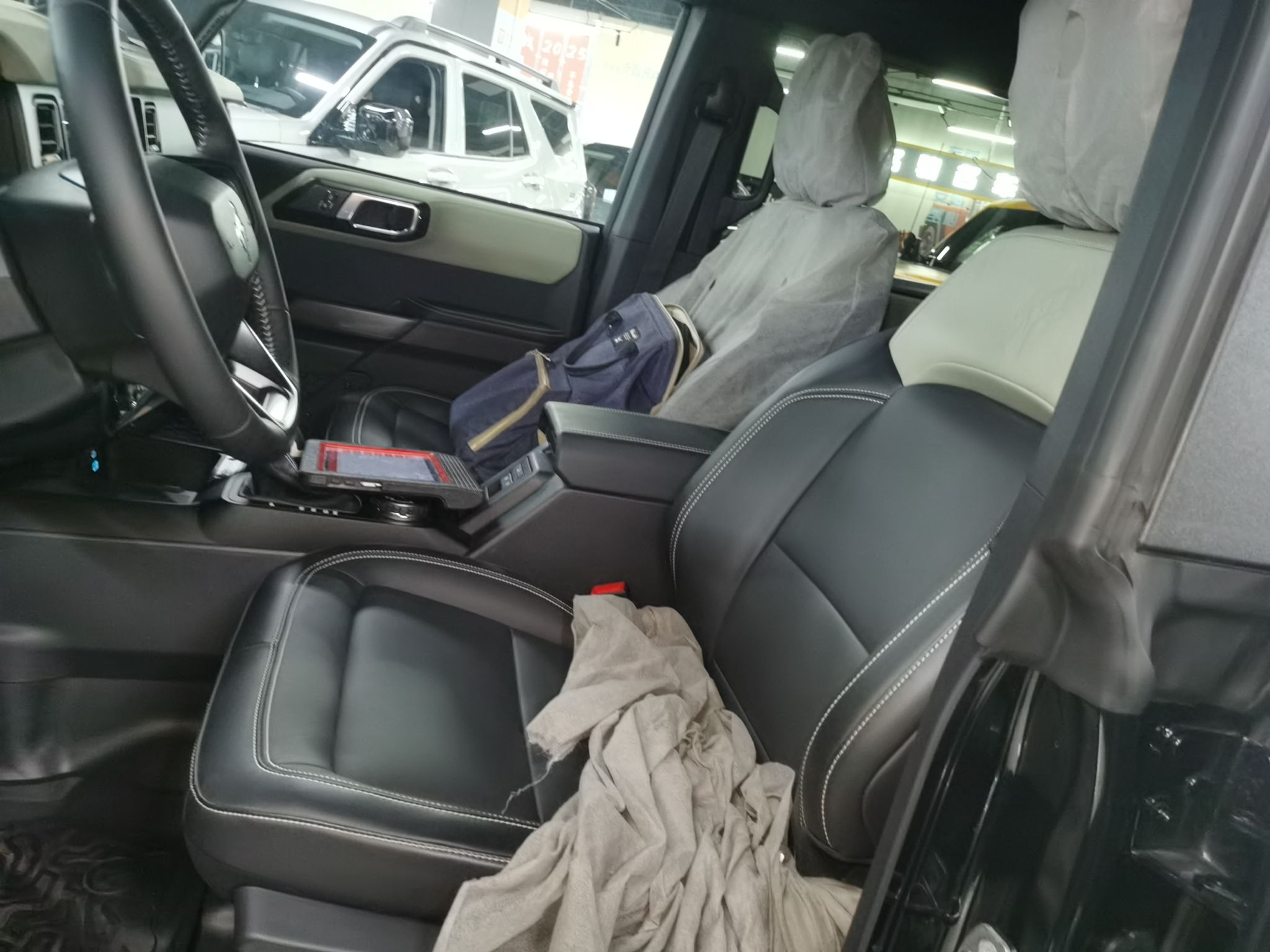 Переднее сиденье в автомобиле