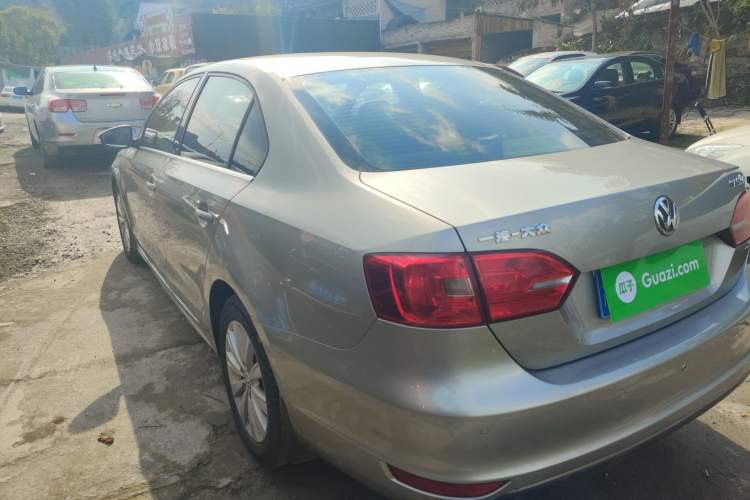 Used Volkswagen Sagitar 2014 Revised Version 1.4TSI Automatic Luxury Edition
