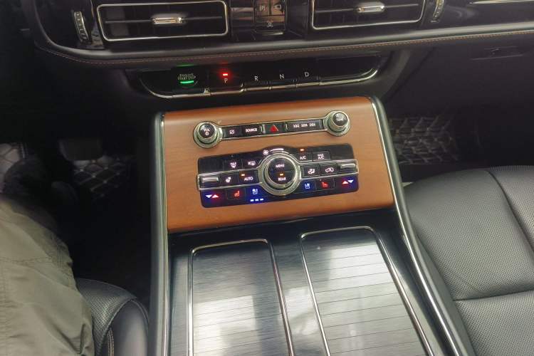 Used Lincoln Aviator 2022 3.0T V6 Four-Wheel Drive Luxury Edition