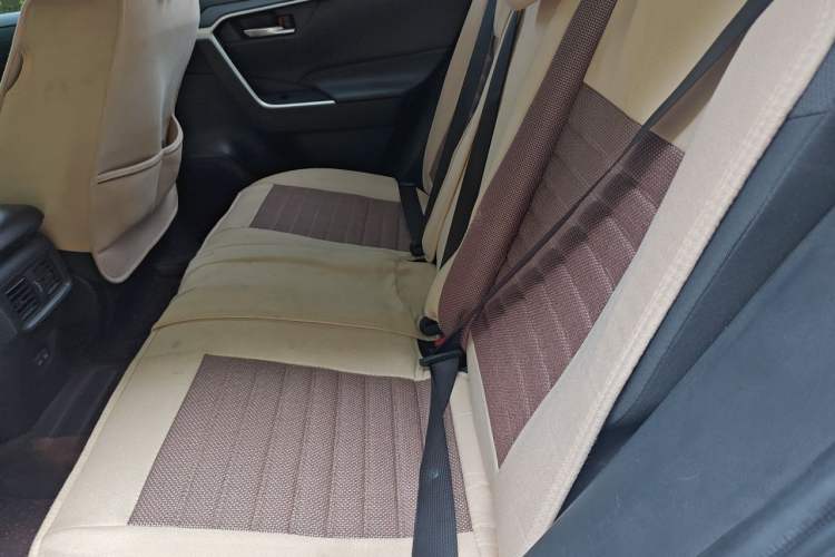 Used Toyota RAV4 2022 2.0L CVT Two-Wheel Drive Fashion Edition
