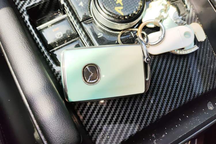 Used Mazda 3 Axela 2020 2.0L Automatic Zhiya Edition
