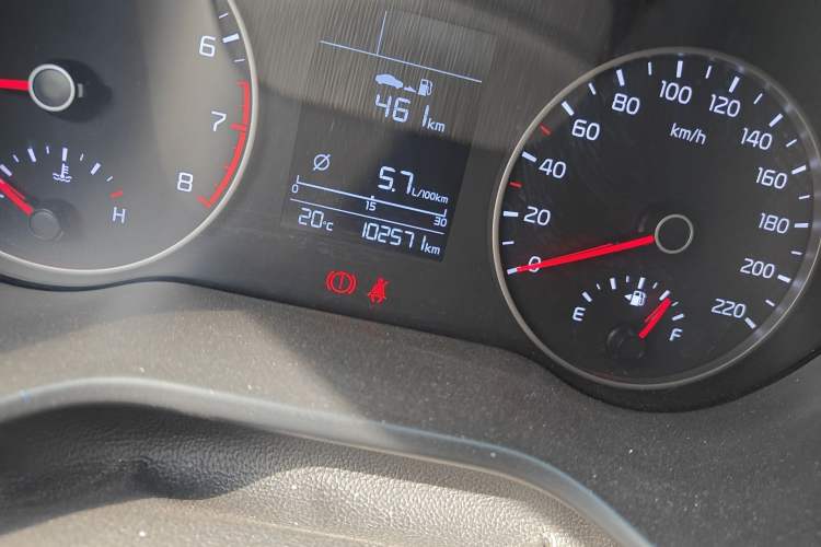 Used Kia K2 2017 Sedan 1.4L Manual Transmission 15th Anniversary Special Edition GLS
