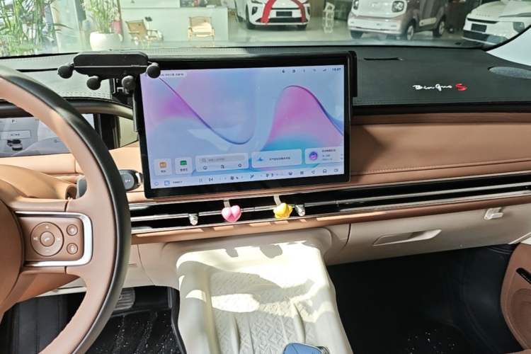 Used Wuling Bingo S 2025 Model 325km Deluxe Edition
