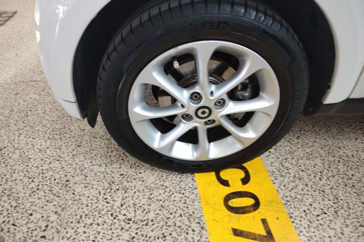 Used smart fortwo 2015 1.0L 52 kW hardtop Dynamic version
