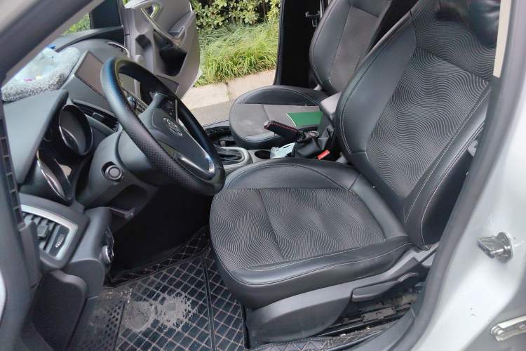 Used Buick GT 2013 XT 1.6L Automatic Fashion Edition