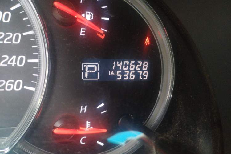 Used Nissan Teana 2011 2.0L XL Comfort Edition Odometer Close Up