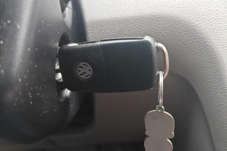 Used Volkswagen Bora 2014 1.6L Automatic Fashion Model Vehicle Key