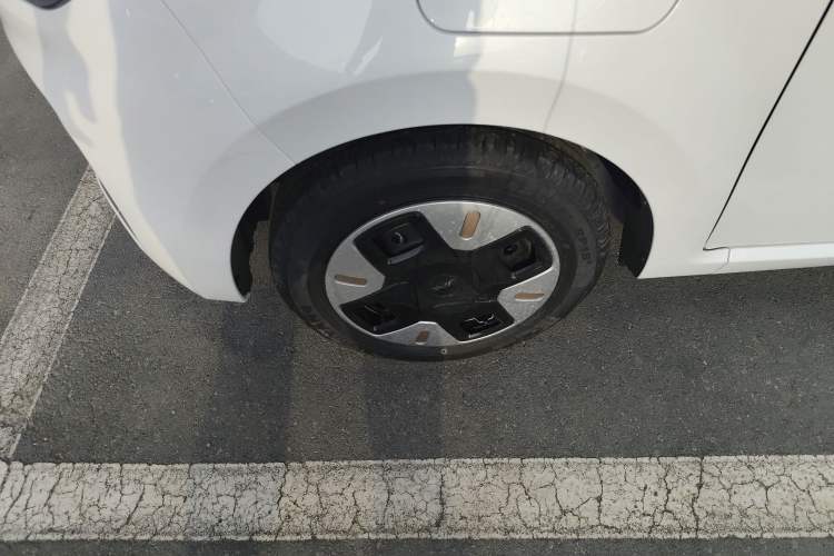 Used JAC Yiwei E10X 2024 Charming Edition 301km Lite