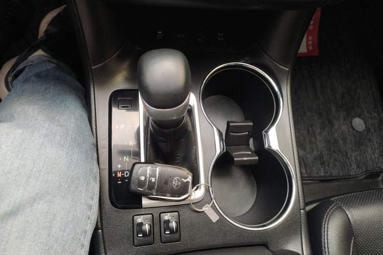 Used Toyota Highlander 2017 2.0T Four-Wheel Drive Luxury Edition 7 Seats
