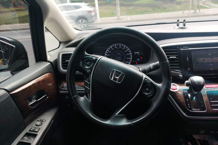 Used Honda Odyssey 2015 2.4L Smart Edition