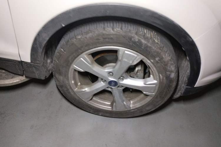 Used Ford Kuga 2017 EcoBoost 180 Two-Wheel-Drive Platinum Edition