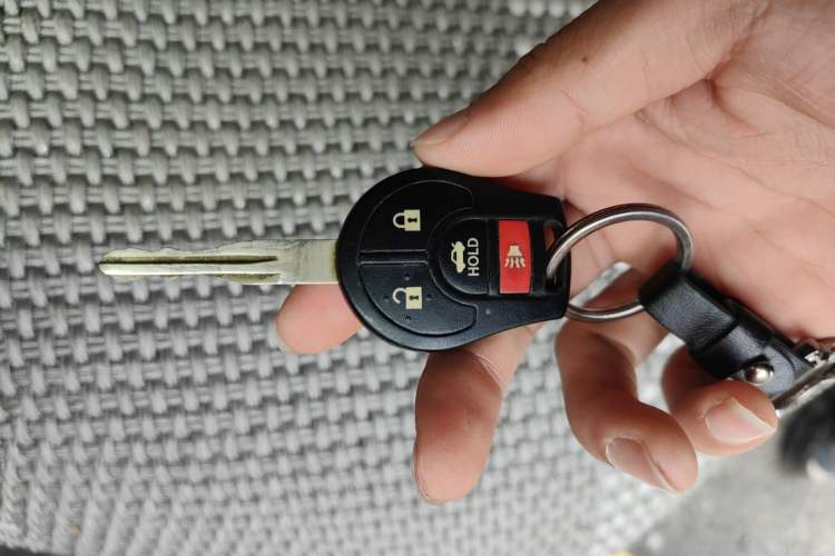 Used Nissan Sunny 2011 1.5XE CVT Comfort Edition Vehicle Key