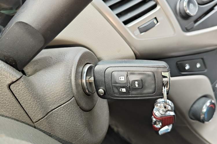 Used Chevrolet Cruze 2015 1.5L Classic SL MT