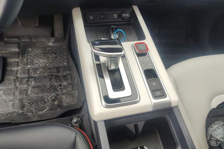 Used Hyundai ix35 2023 Musso 2.0L Flagship Edition TOP