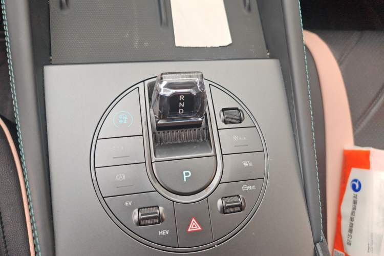 Used BYD Seal 06 New Energy 2024 DM-i 80KM Prestige Model Gear Lever