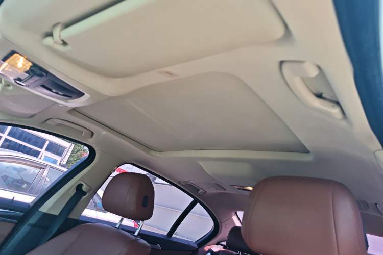 Used BMW 5 Series 2014 520Li Elegant Model