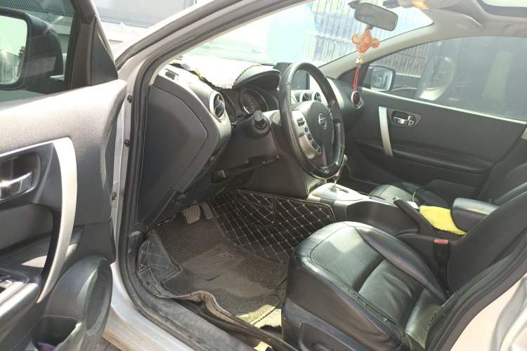 Used Nissan Qashqai 2015 2.0 XV Coolray CVT 2WD Driver Seat