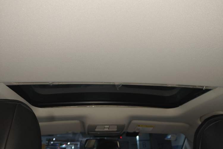 Used Roewe i5 2020 1.5L Automatic 4G Connected Linghao Edition