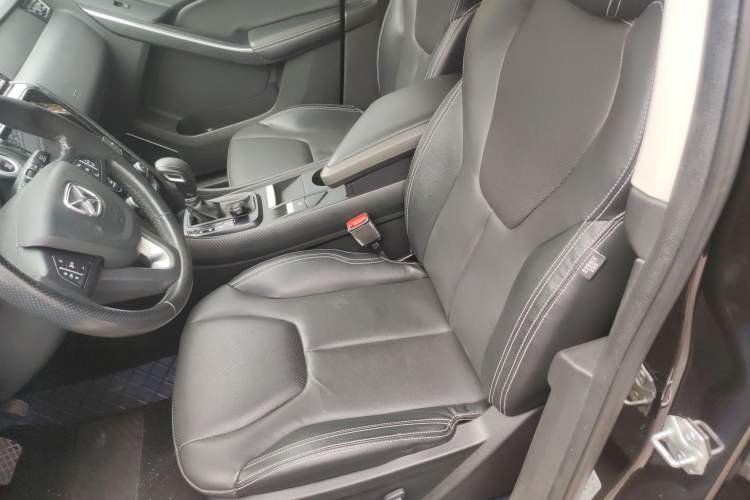 Used JMC Yusheng S330 2016 1.5L GTDi Automatic Two-Wheel Drive Prestige Edition