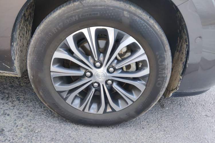 Used Buick GL8 2021 Land Cruiser Executive 652T Premium Model