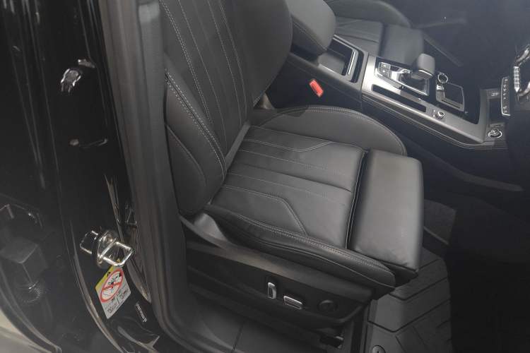 Used Audi Q5L 2023 45T Luxury Dynamic Model