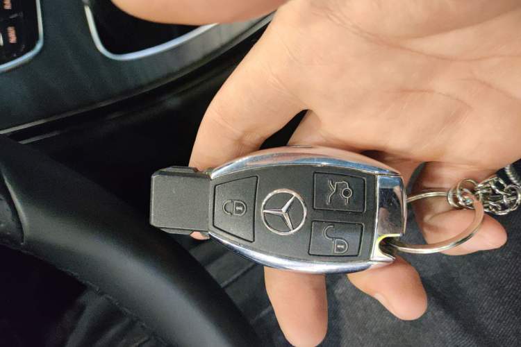 Used Mercedes-Benz C-Class 2015 C 200 station wagon