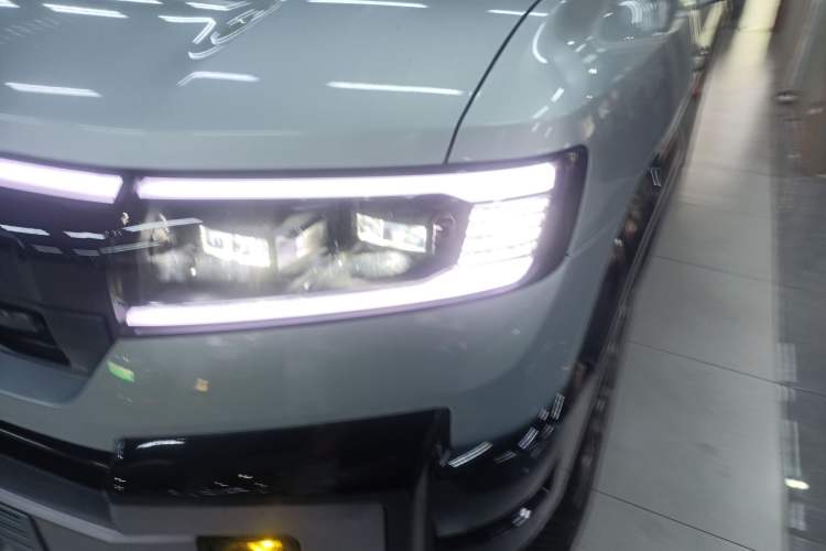 Used Formula Leopard Leopard 8 2025 Smart & Brave Flagship Edition 7 Seats