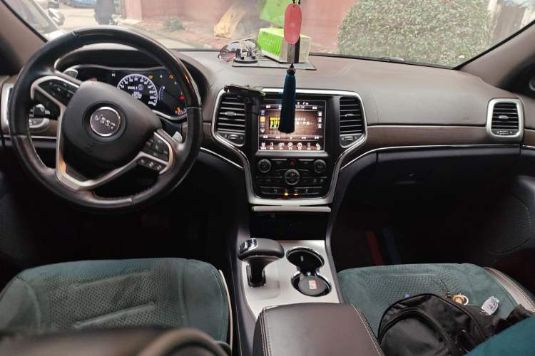 Used Jeep Grand Cherokee (Import) 2015 3.6L Luxury Navigation Edition