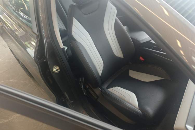 Used Geely Auto Binray 2022 Binrui COOL 1.5T DCT Windstorm Edition Right Front Seat