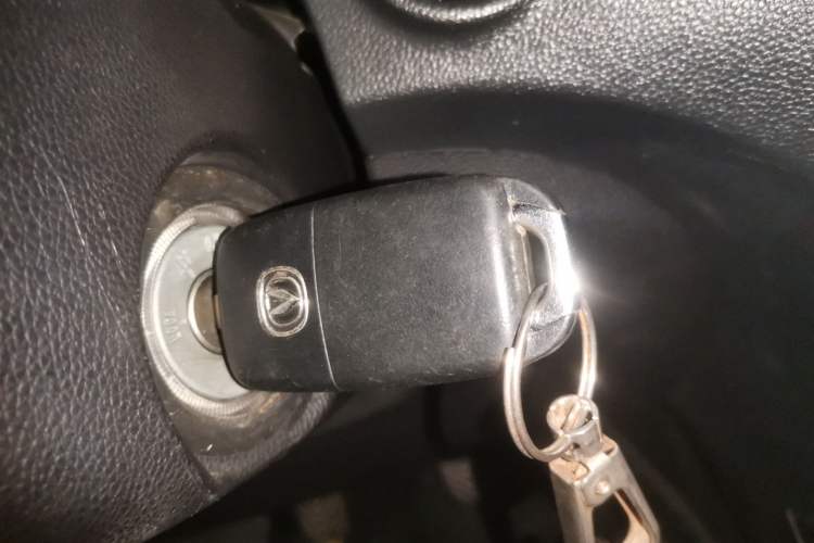 Used CHANGAN CS15 2016 1.5L Manual Luxury Edition