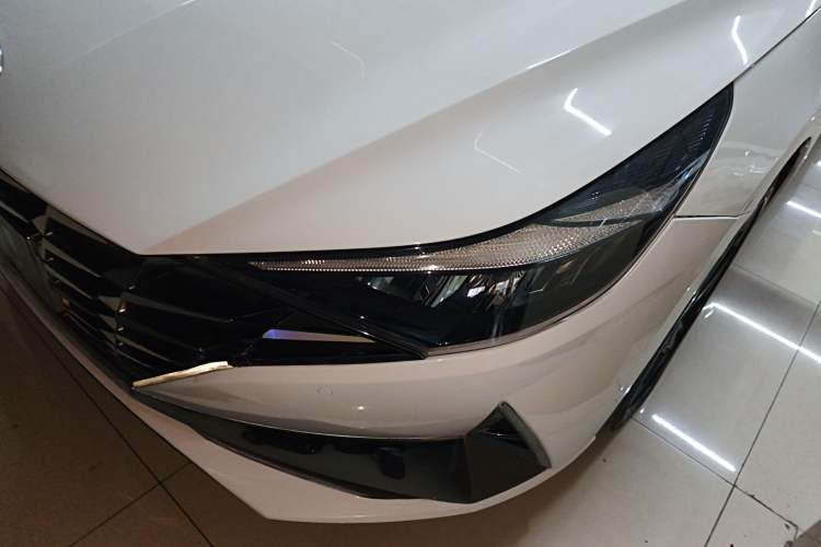 Used Hyundai Elantra 2021 1.5L CVT LUX Prestige Edition