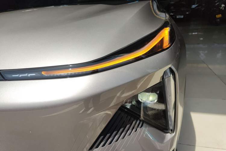 Used Geely Galaxy L7 2024 1.5T 115 km PLUS Dragon Edition Left Front Headlight