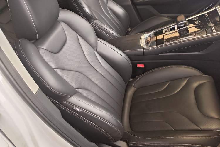 Used CHANGAN CS85 COUPE 2019 2.0T Automatic Version China VI Standard Right Front Seat