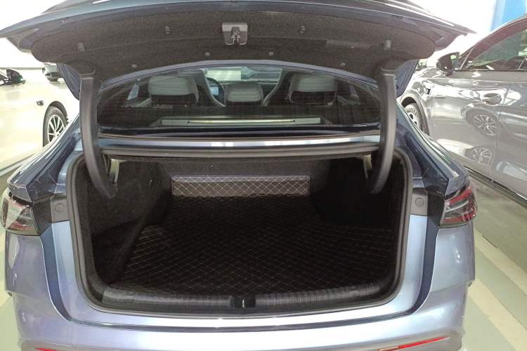 Used BYD Seal 06 New Energy 2024 DM-i 120KM Prestige Model Trunk