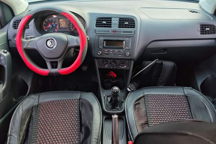 Used Volkswagen Polo 2014 1.4L Manual Fashion Edition
