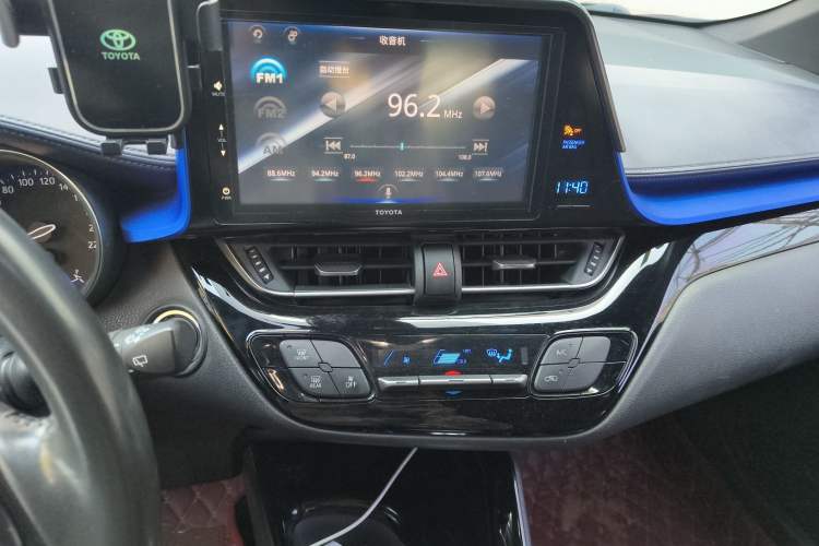 Used Toyota IZOA 2018 2.0L Yichi Edition China V Standard