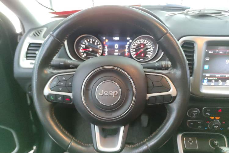 Used Jeep Compass 2017 200T Automatic Family Edition