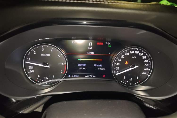 Used Buick Envision 2022 Facelift Encore S 552T Two-Wheel-Drive Luxury Model
