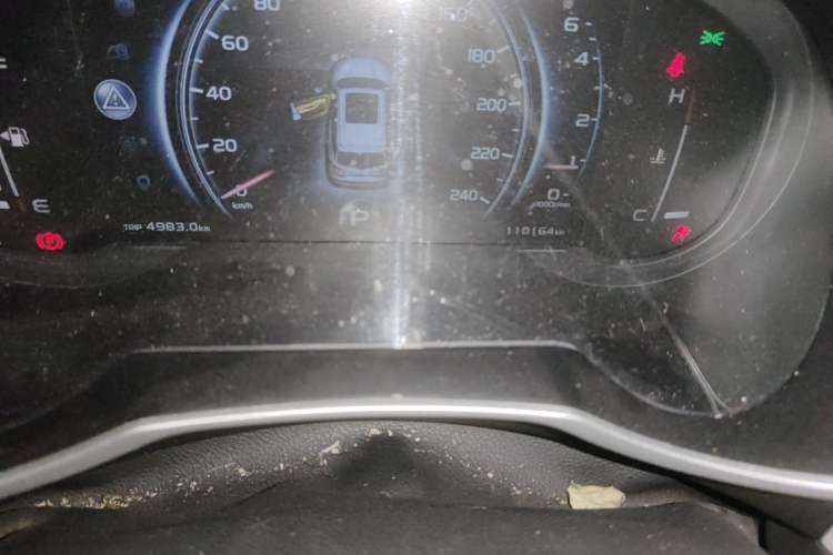 Used Geely Auto Emgrand X7 Sport 2018 1.8TD Automatic All-Wheel-Drive ZhiZun Model with 4G Connectivity Odometer Close Up