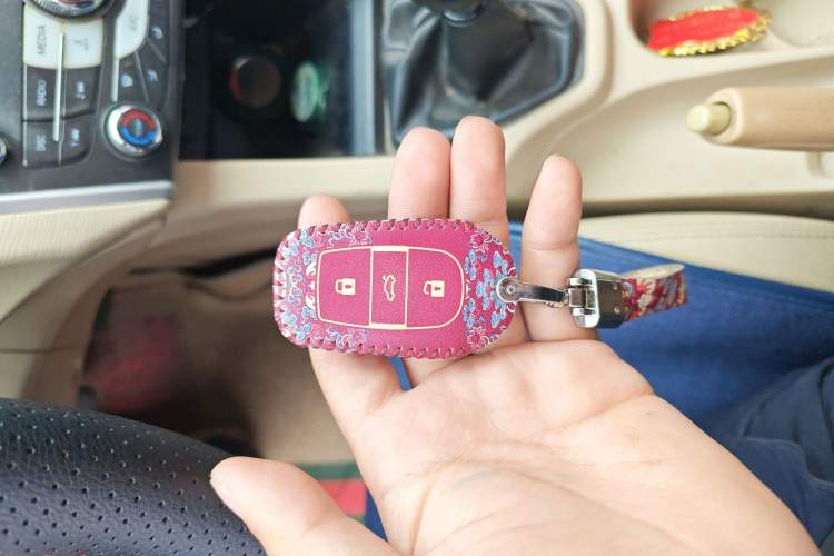 Used Soueast V6 Lingshi 2014 1.5L Manual Luxury Edition for Women Vehicle Key