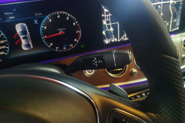 Used Mercedes-Benz E-Class 2016 E 300 L Stylish Model
