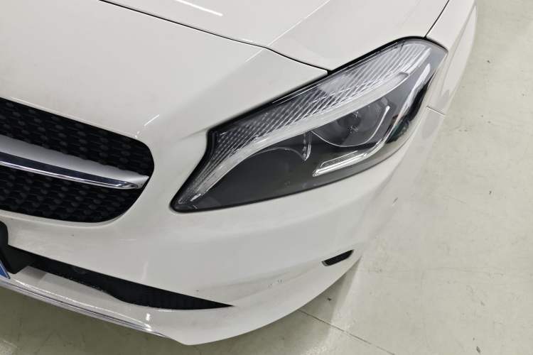 Used Mercedes-Benz A-Class 2017 A 200 Fashion Model Left Front Headlight