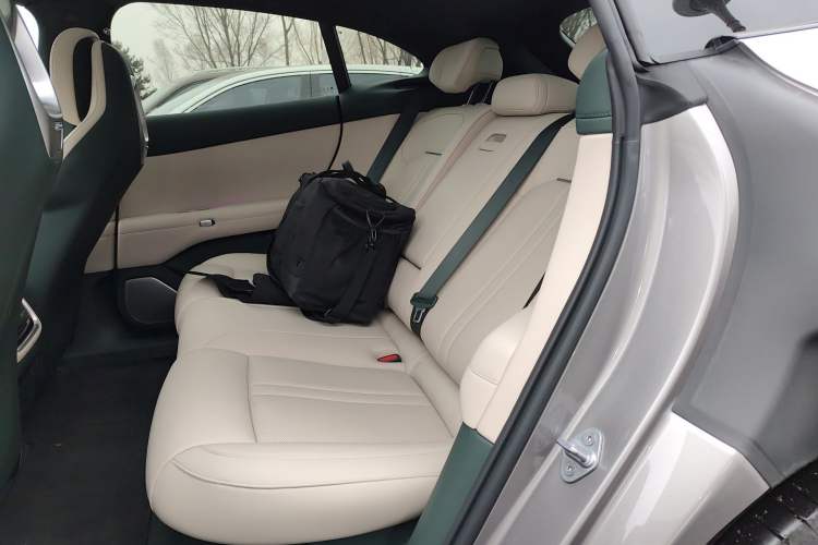 Used Xiaomi Auto YU7 2025 Ultra-Long Range All-Wheel Drive Pro Version