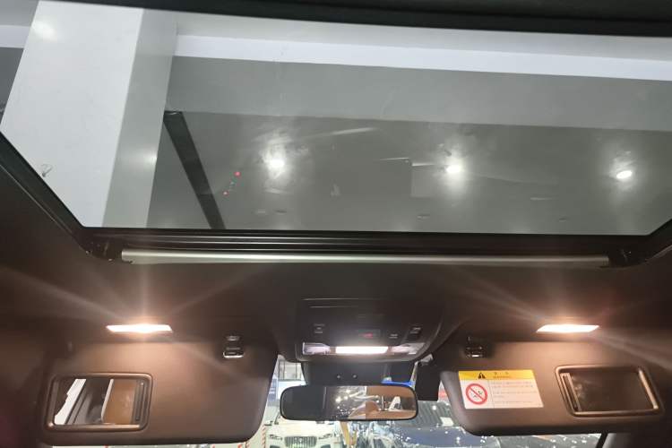 Used Lexus UX 2022 260h Explore-Edition Headliner