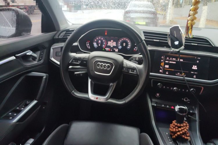 Used Audi Q3 2020 40 TFSI Fashion Dynamic Model