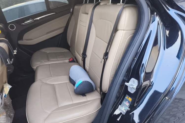 Used Mercedes-Benz M-Class 2014 ML 400 4MATIC Luxury Model